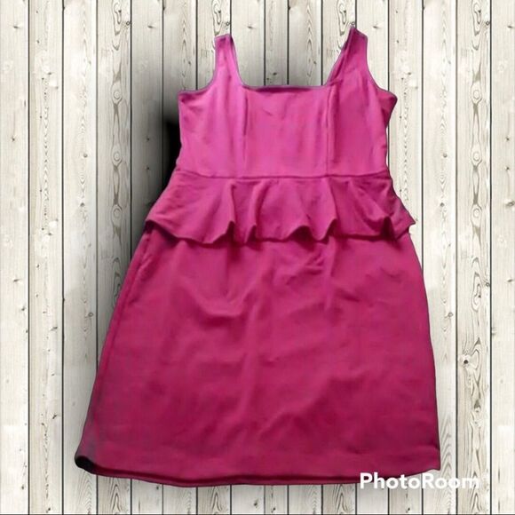 Miss Tina NWT Split Back Peplum Dress - Picture 1 of 6